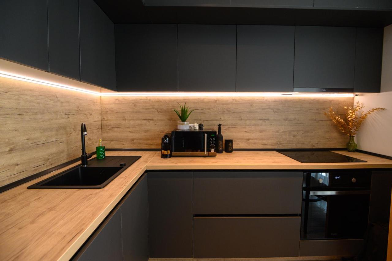 North Twin Apartment *