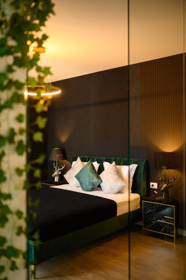 North Twin Apartment *