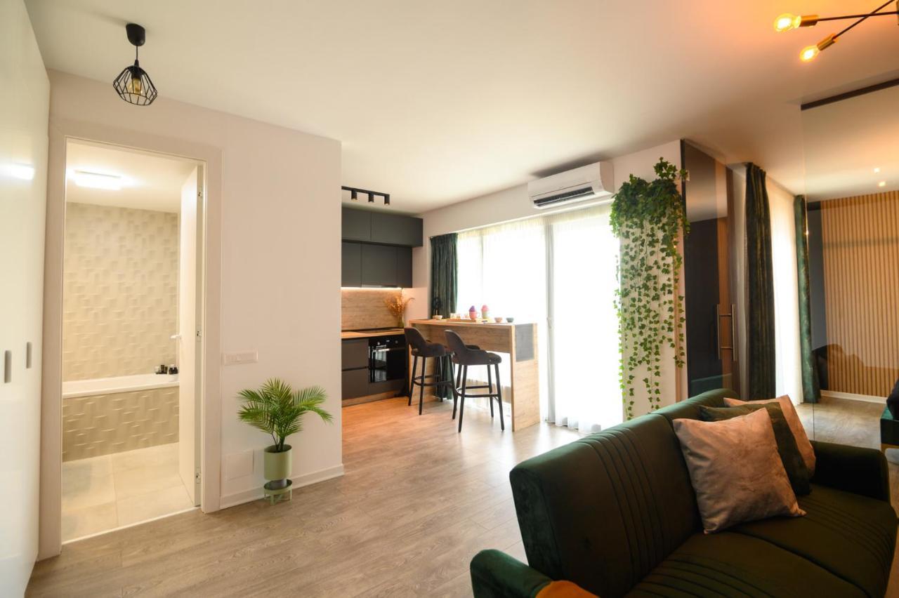North Twin Apartment